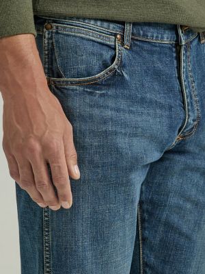 Men's Tapered Regular Fit Jean in Medium Wash alternative view 5