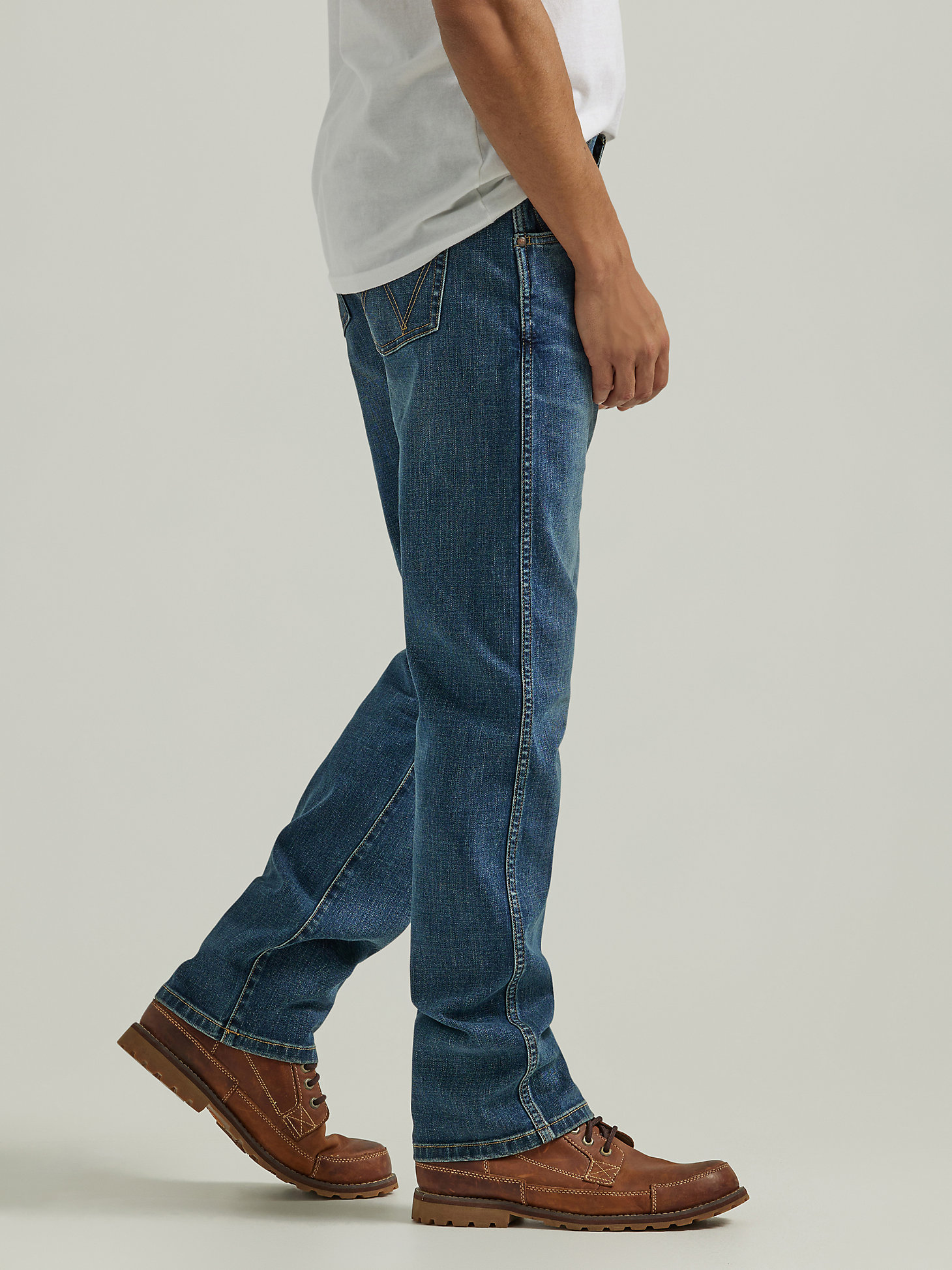 Men's Wrangler® Slim Straight Jean in Mid Wash alternative view 2