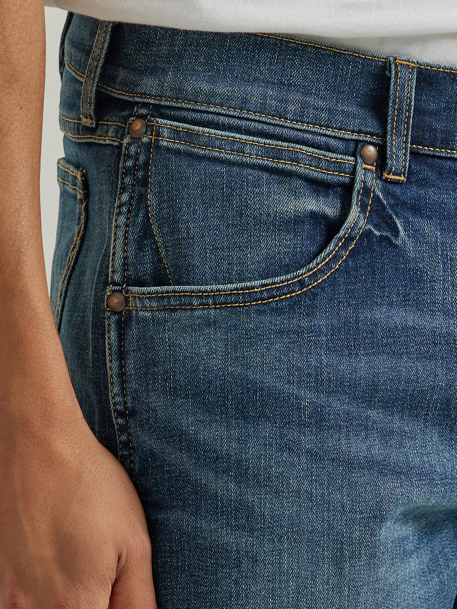 Men's Wrangler® Slim Straight Jean in Mid Wash alternative view 6