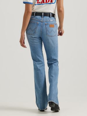 Women's Wrangler Jeans, Boot Cut, W Stitch Pocket, Medium Wash