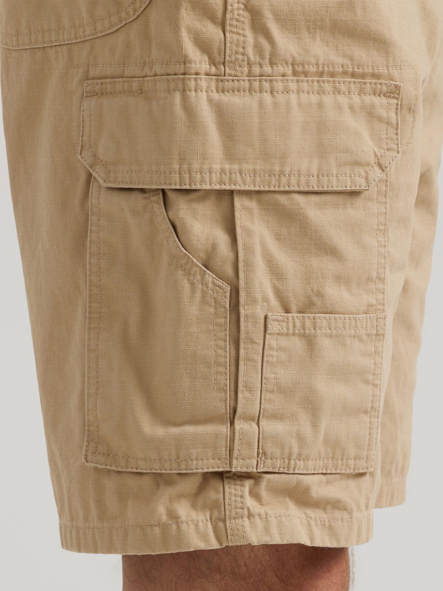 Мужские шорты Wrangler Riggs Workwear® Ripstop Ranger Cargo Short, цвет: Cornstalk — фото 8