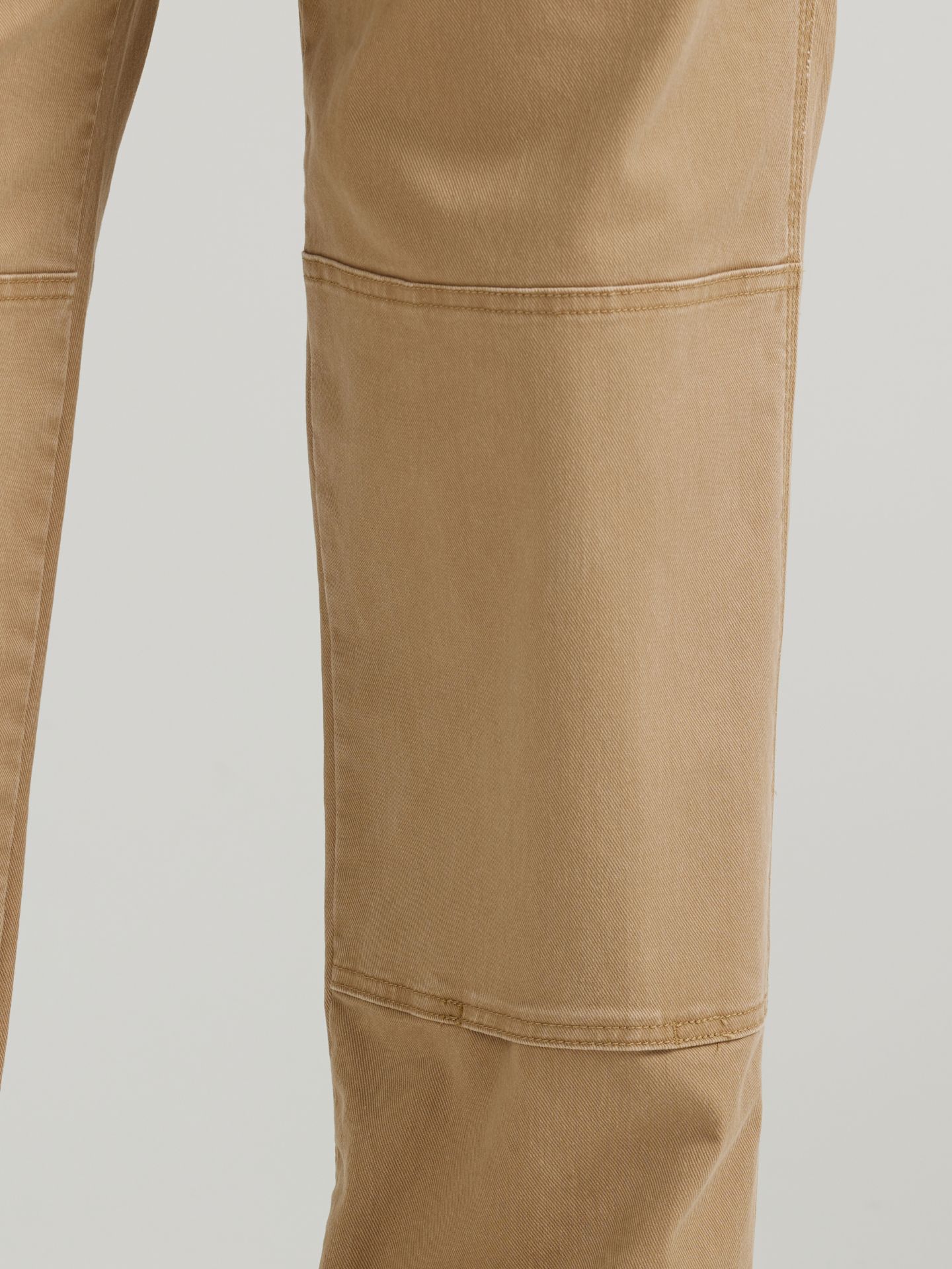 Женский комбинезон Wrangler Riggs Workwear® Relaxed Work Overall, цвет: Tigers Eye — фото 9