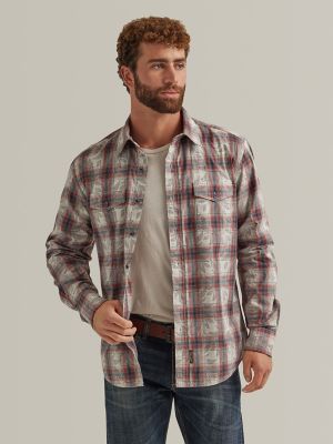 Men's Wrangler Retro® Long Sleeve Button-Down Plaid Shirt