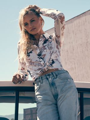 Women's Snaps & Button Downs