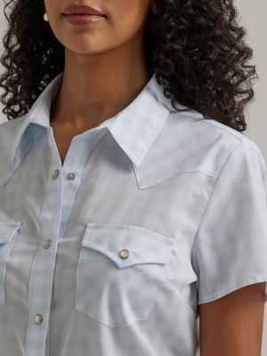 Women's Essential Short Sleeve Plaid Western Snap Top in Blue Grey Plaid