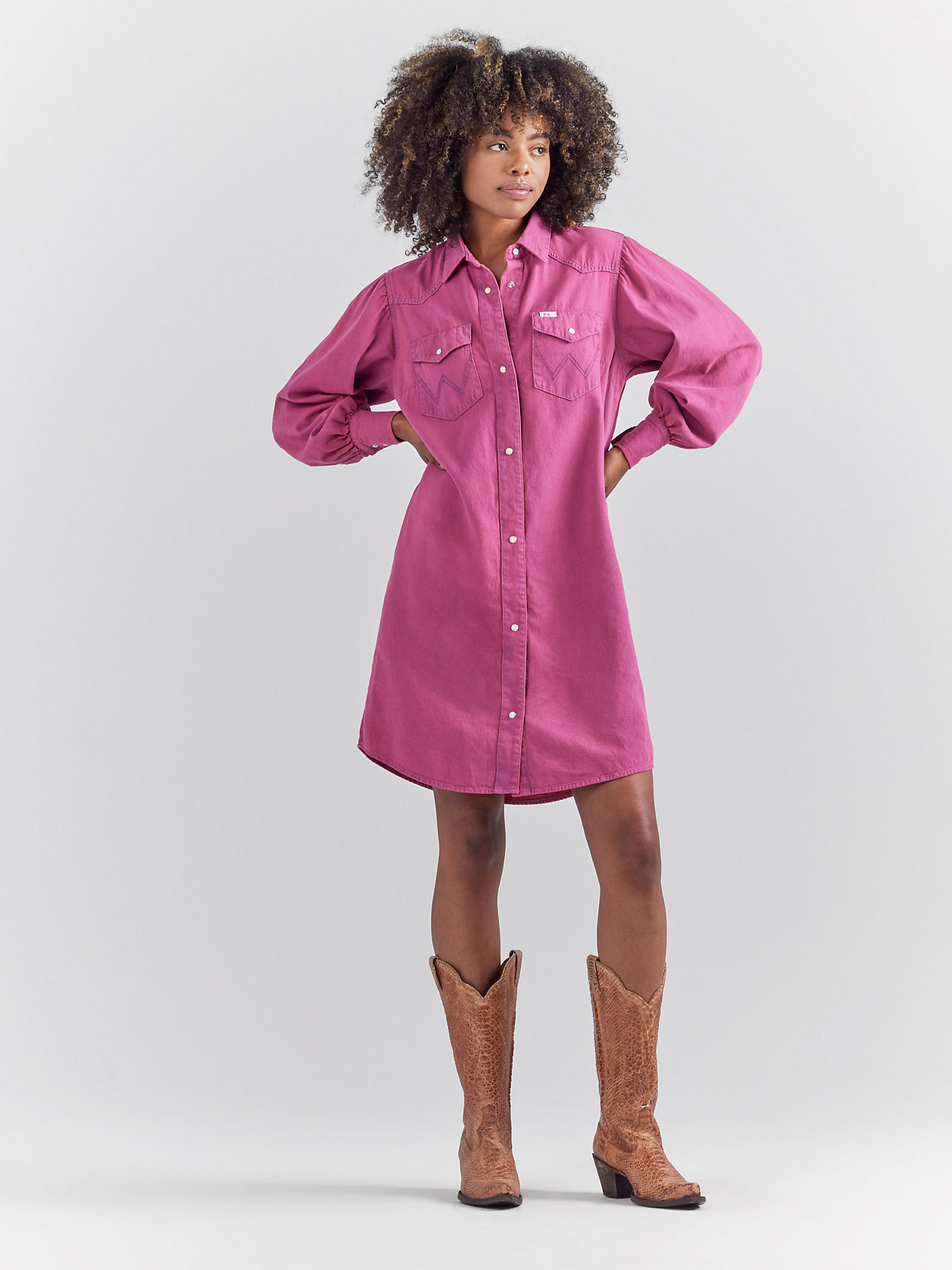 Wrangler x Barbie™ Western Shirt Dress in Dreamy Pink alternative view 1