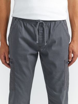 Men's Tapered Damien Cargo Pant | Men's PANTS | Wrangler®