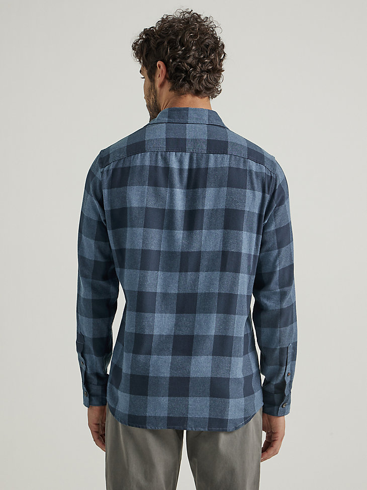 Men's Wrangler® Flannel Plaid Shirt in Sargasso Sea alternative view