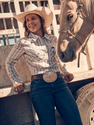 Women's Wrangler All Occasion Western Snap Shirt in Blue Stripes