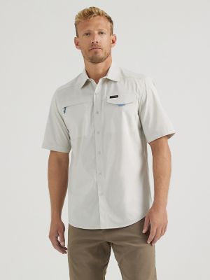  Wrangler Men's Outdoor Short Sleeve Fishing Shirt with UPF 30+  (US, Alpha, Small, Regular, Regular, Dark Sapphire) : Clothing, Shoes &  Jewelry