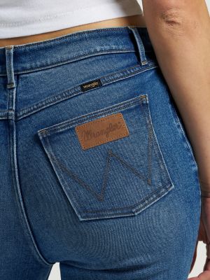 Women's Bootcut Jean in Carolina