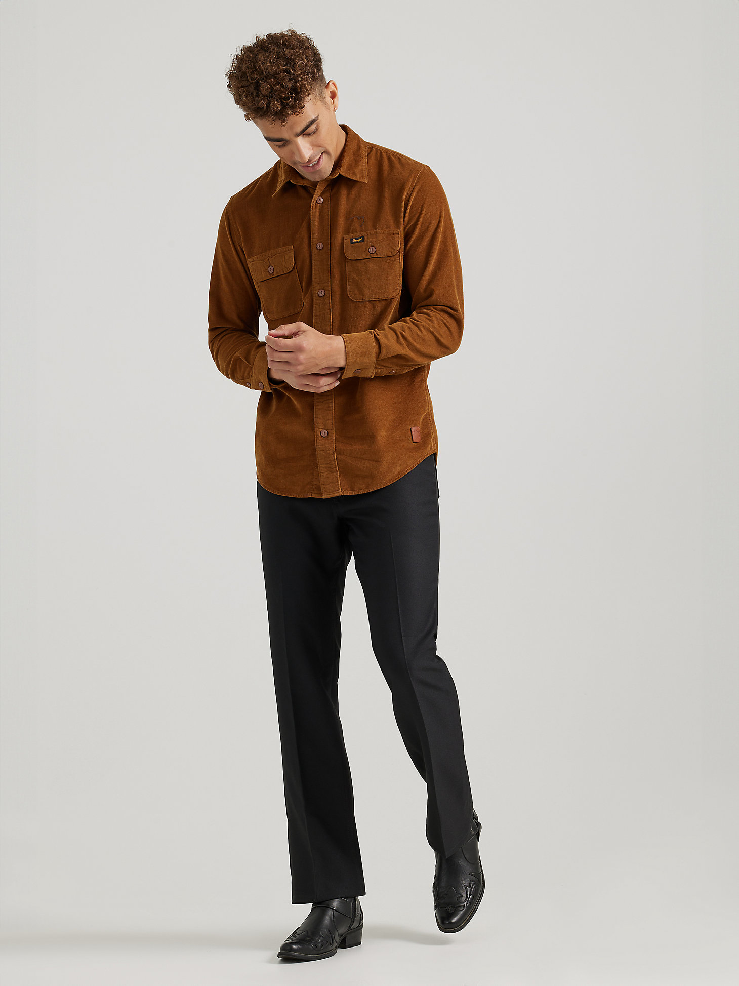 Wrangler x Buffalo Trace™ Men's Corduroy Shirt in Old Fashioned alternative view 3