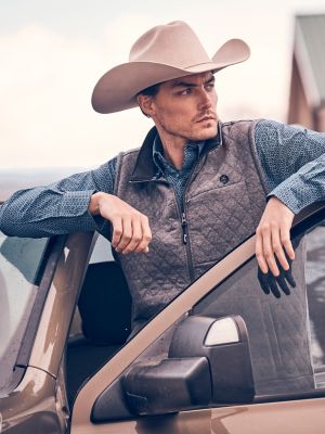 Men’s George Strait Zip Front Solid Knit Vest