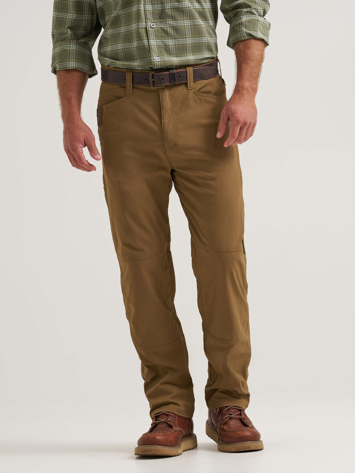 Мужские брюки Wrangler Riggs Workwear® Technical Multiseason Work, цвет: Kangaroo — фото 3