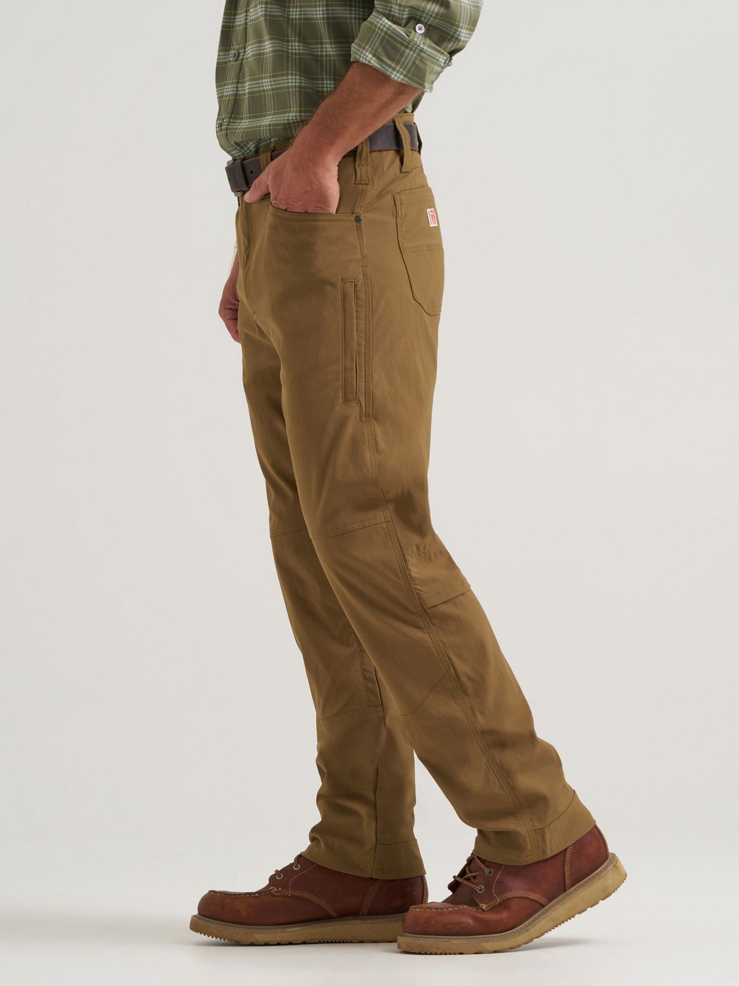 Мужские брюки Wrangler Riggs Workwear® Technical Multiseason Work, цвет: Kangaroo — фото 4