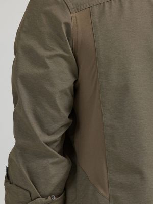 Wrangler ATG&trade; Men's Mixed Material Shirt in Bungee Cord alternative view 6