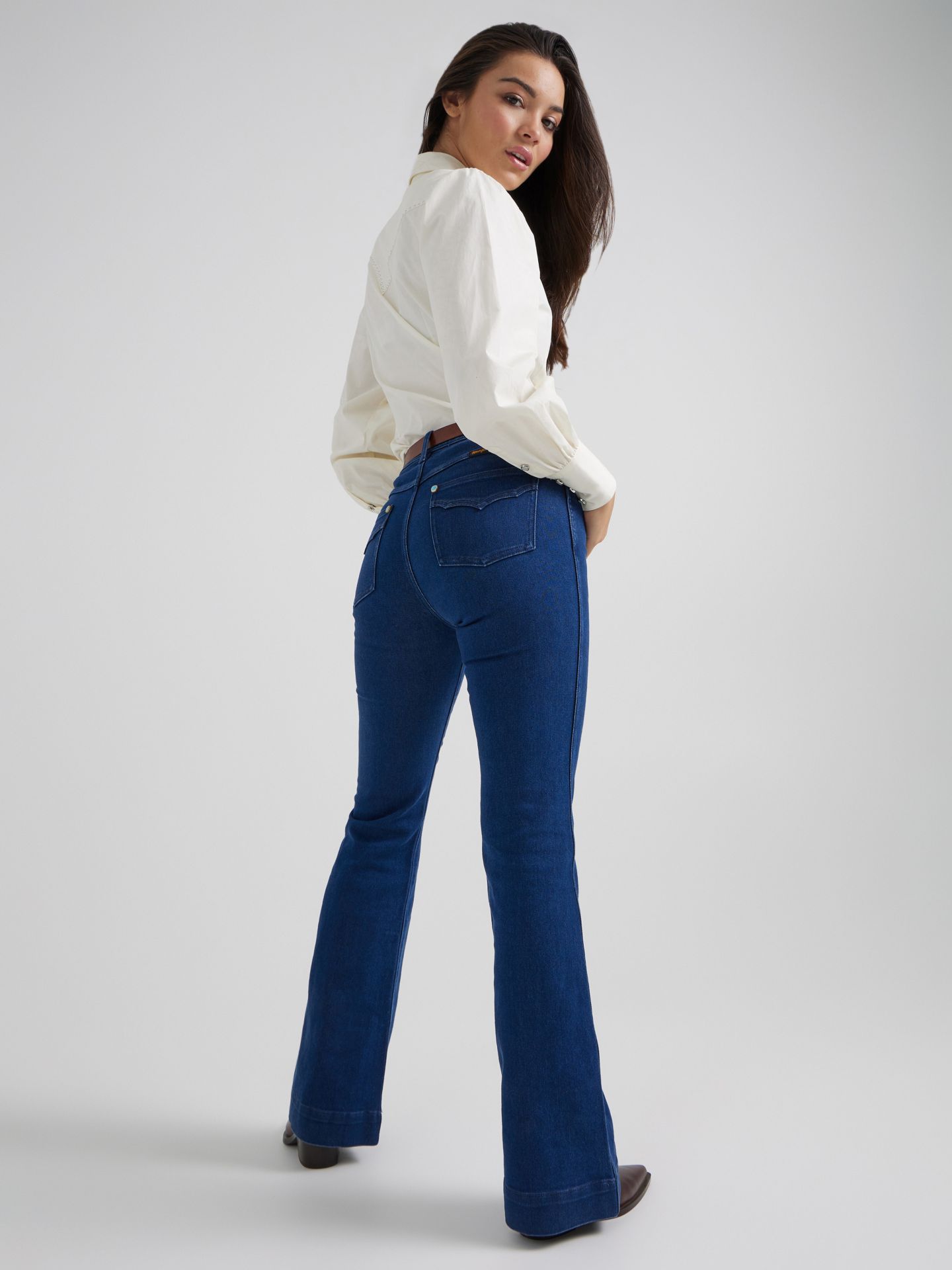 Женские брюки Wrangler x Yellow Rose by Kendra Scott High Rise Trouser, цвет: Варёный — фото 2