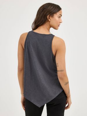 Women's Wrangler Bandana Diamond Front Tank in Washed Black alternative view 2