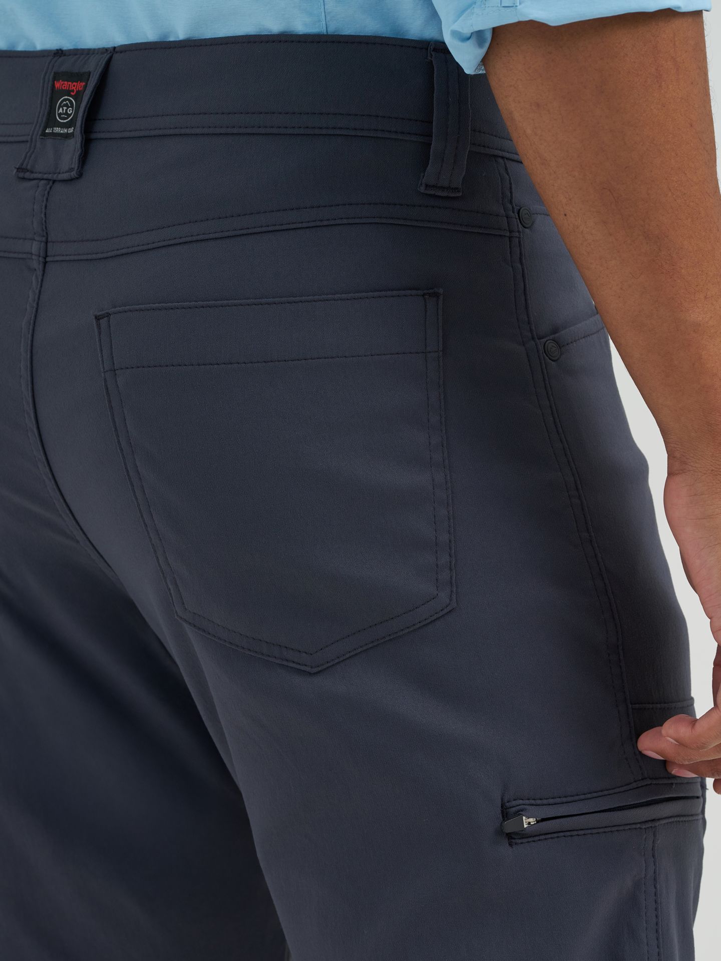Мужские брюки Wrangler ATG™ Cliffside Utility Pant, цвет: Синий — фото 5