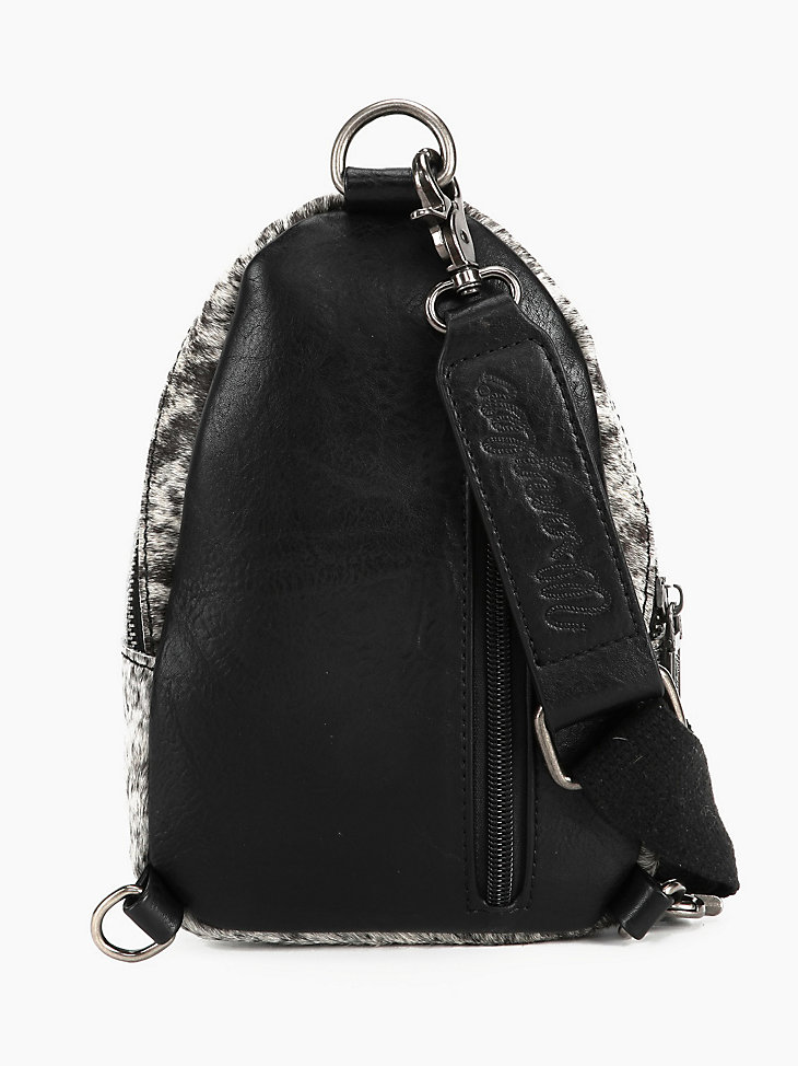 Women's Cowhide Belt Bag in Black alternative view