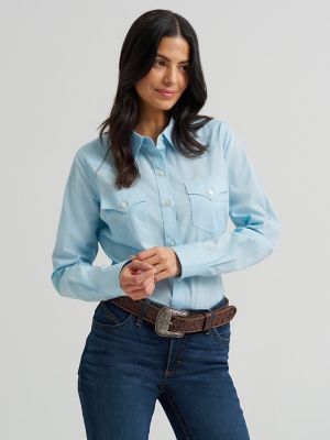 Women's Wrangler Western Button Down Shirt in Cool Blue alternative view 4