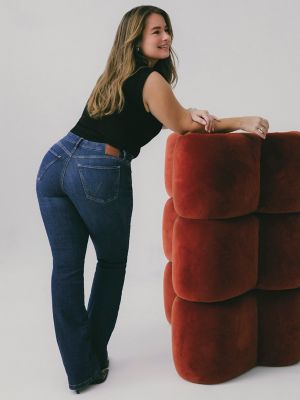 Women's Wrangler BESPOKE High Rise Bootcut Jean in Lacey