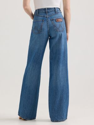 Women's Wrangler Retro® Bailey High Rise Wide Leg Jean in Yvette