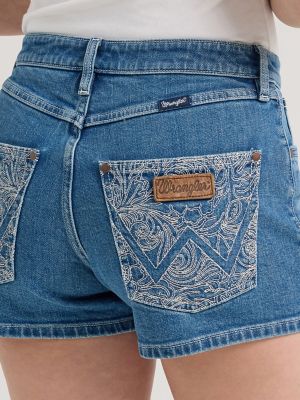 Women's Wrangler Retro® Mae Mid Rise Embellished Patch Short in Aurora alternative view 4