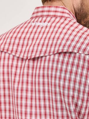 Men's Wrangler Performance Snap Short Sleeve Plaid Shirt in Picnic Red alternative view 5
