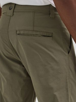 Men's Outdoor Chino Pant in Dusty Olive