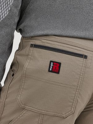 Wrangler RIGGS Workwear&reg; Technical Carpenter Short in Dark Khaki