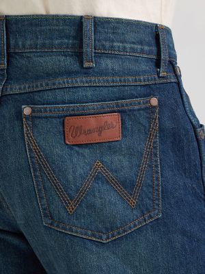 Men's Wrangler Retro® Slim Fit Straight Leg Jean in Frontier