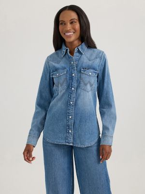 Women's Wrangler Classic Denim Slim Western Snap Shirt