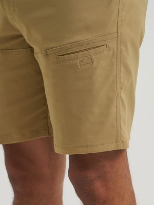 Wrangler ATG&trade; Men's Harbor Short in Kelp