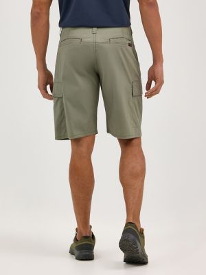 Wrangler ATG&trade; Men's Highland Cargo Short in Dusty Olive alternative view 3