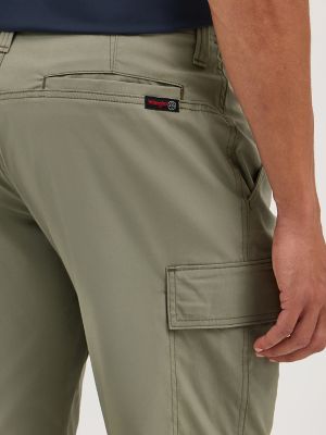 Wrangler ATG&trade; Men's Highland Cargo Short in Dusty Olive alternative view 5