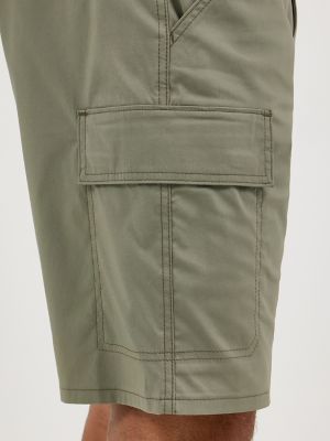 Wrangler ATG&trade; Men's Highland Cargo Short in Dusty Olive alternative view 6
