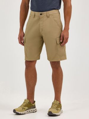 Wrangler ATG Men's Highland Cargo Short in Elmwood alternative view 4