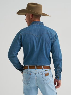 Men's Wrangler&reg; Classic Denim Western Snap Shirt in Mid Wash Denim alternative view 2