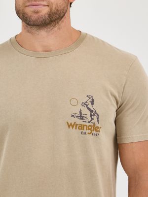 Men's Wrangler Mineral Wash Back Graphic T-Shirt in Trenchcoat alternative view 3