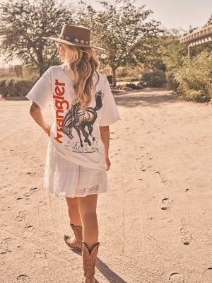Women's Wrangler Western Back Graphic Oversized Tee
