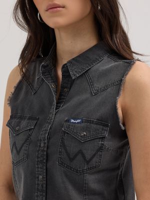 Women's Wrangler Frayed Denim Crop Western Snap Tank in Black Fray alternative view 4
