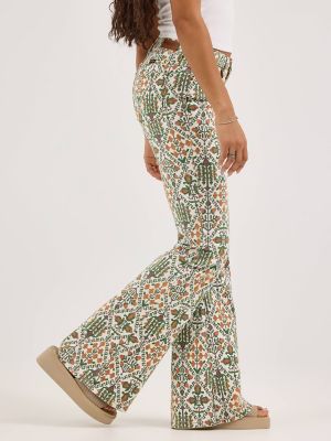 Women's Fierce Flare Laser Print Jean in Vintage Garden alternative view 4