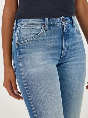 Women's Wrancher Shadow Pocket Jean in Dirty Denim alternative view 6