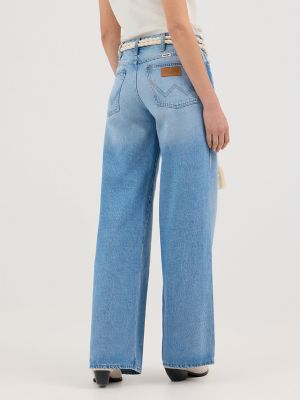 Women's Worldwide Mid Rise Wide Leg Jean in Rocky Wash