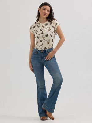 Women's Wrangler Allover Print Slim Tee in Cream Boots alternative view