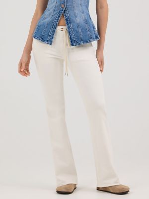 Women's Bootcut Jean in Worn White