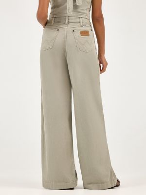 Women's Pleated Trouser in Tea