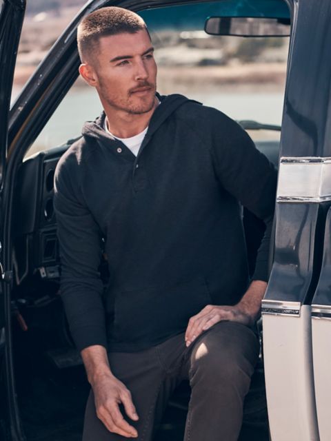 Мужские свитеры Wrangler Men's Lightweight Hooded Pullover