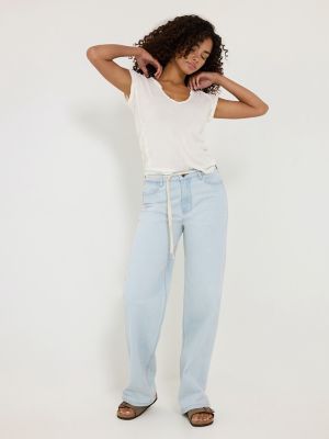 Women's Mid Rise Loose Jean in Daisy alternative view 4